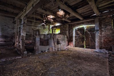 Remove Mold or Asbestos Filled Barns for Safety Reasons!